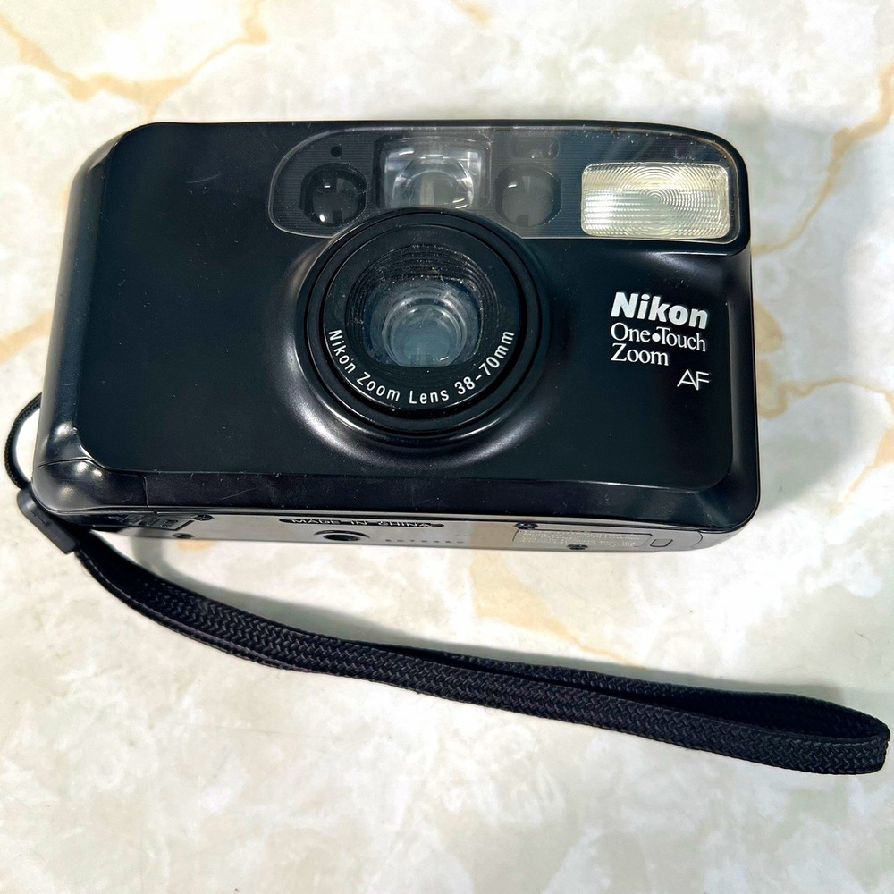 Nikon One Touch Zoom AF 35mm Point & Shoot Auto Focus 38-70mm Black